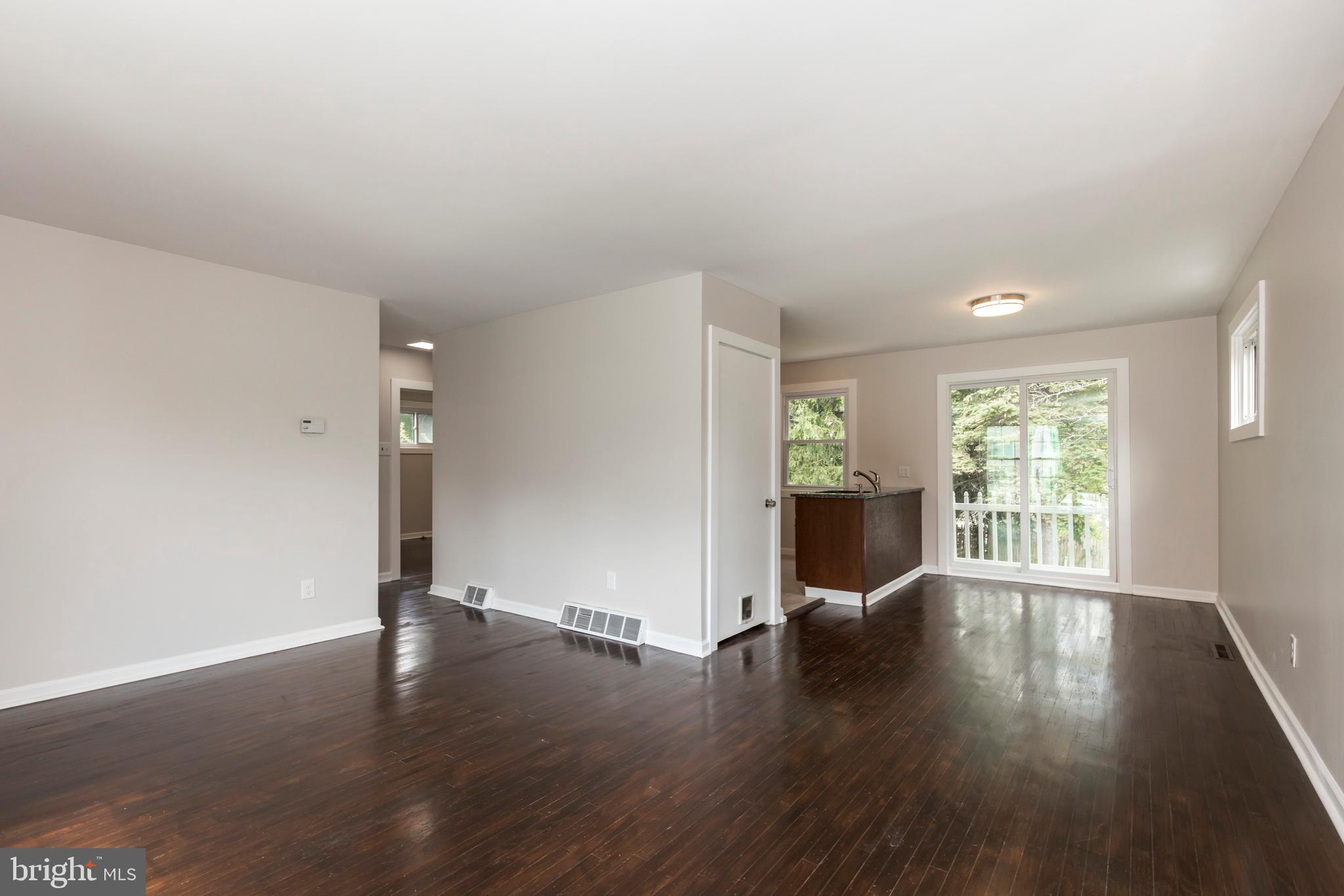 EASTTOWN WOODS - Residential Lease