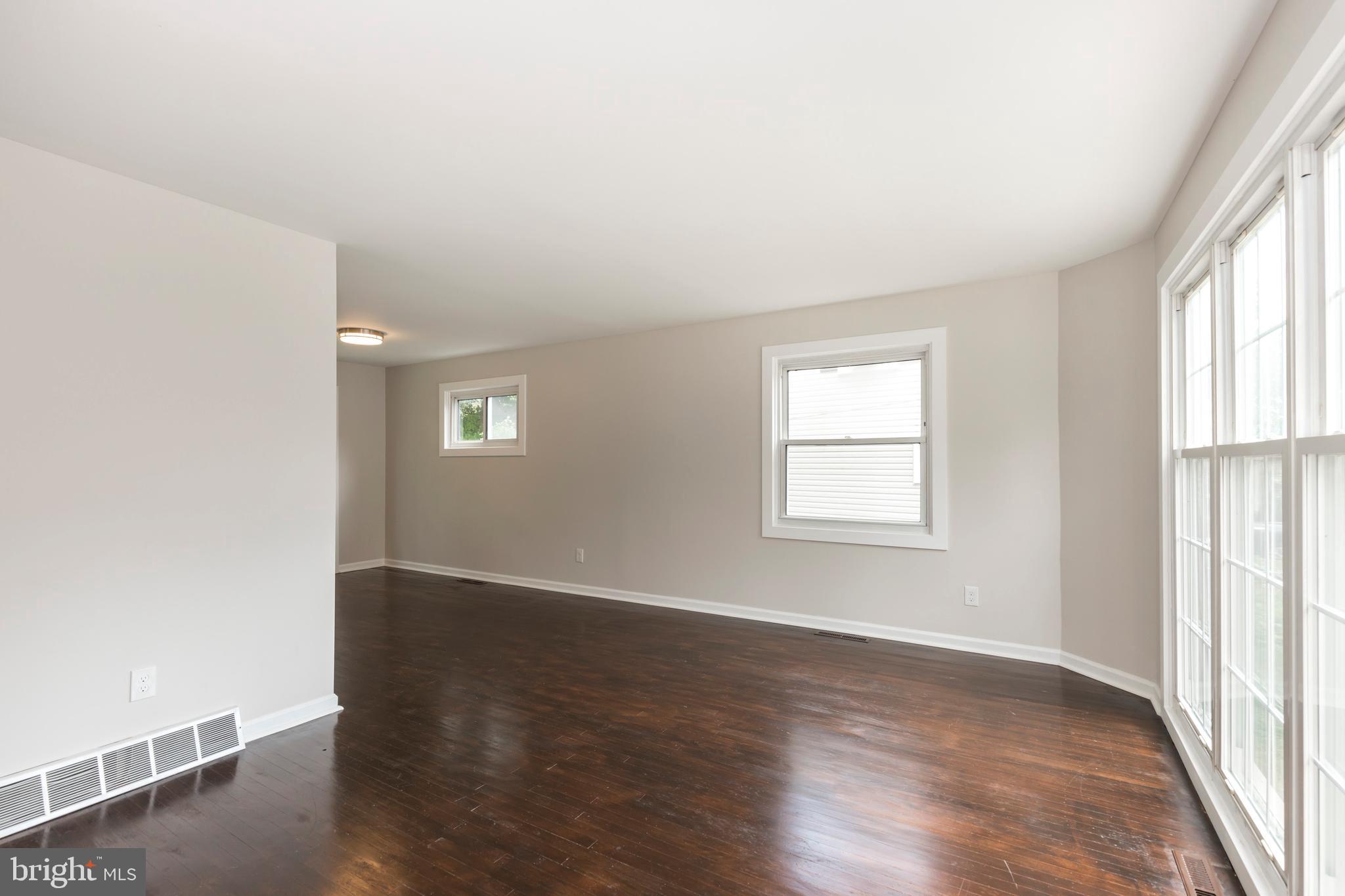EASTTOWN WOODS - Residential Lease
