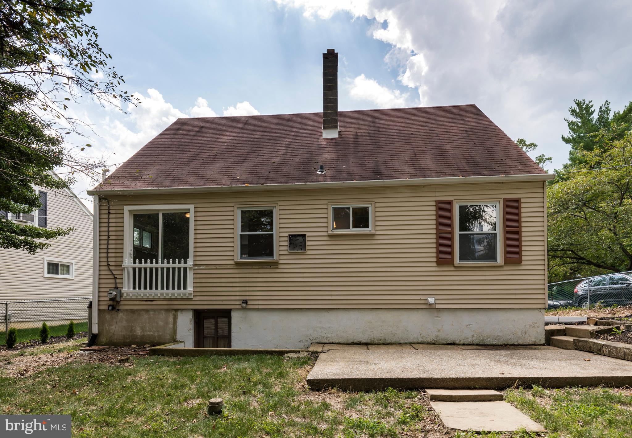 EASTTOWN WOODS - Residential Lease