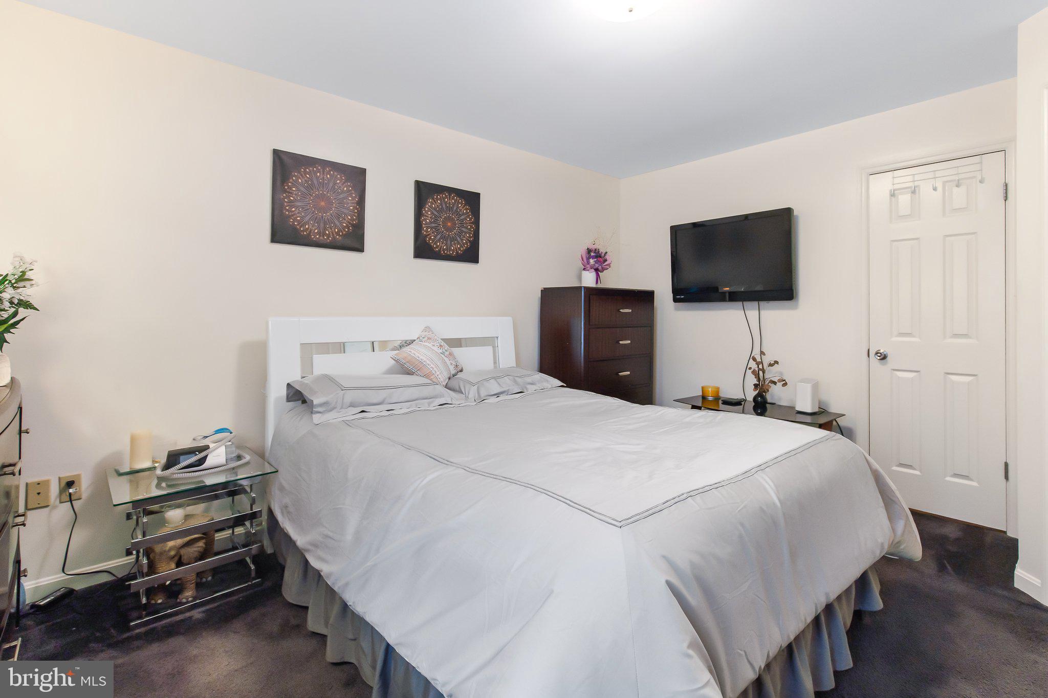 STERLING PLACE - Residential