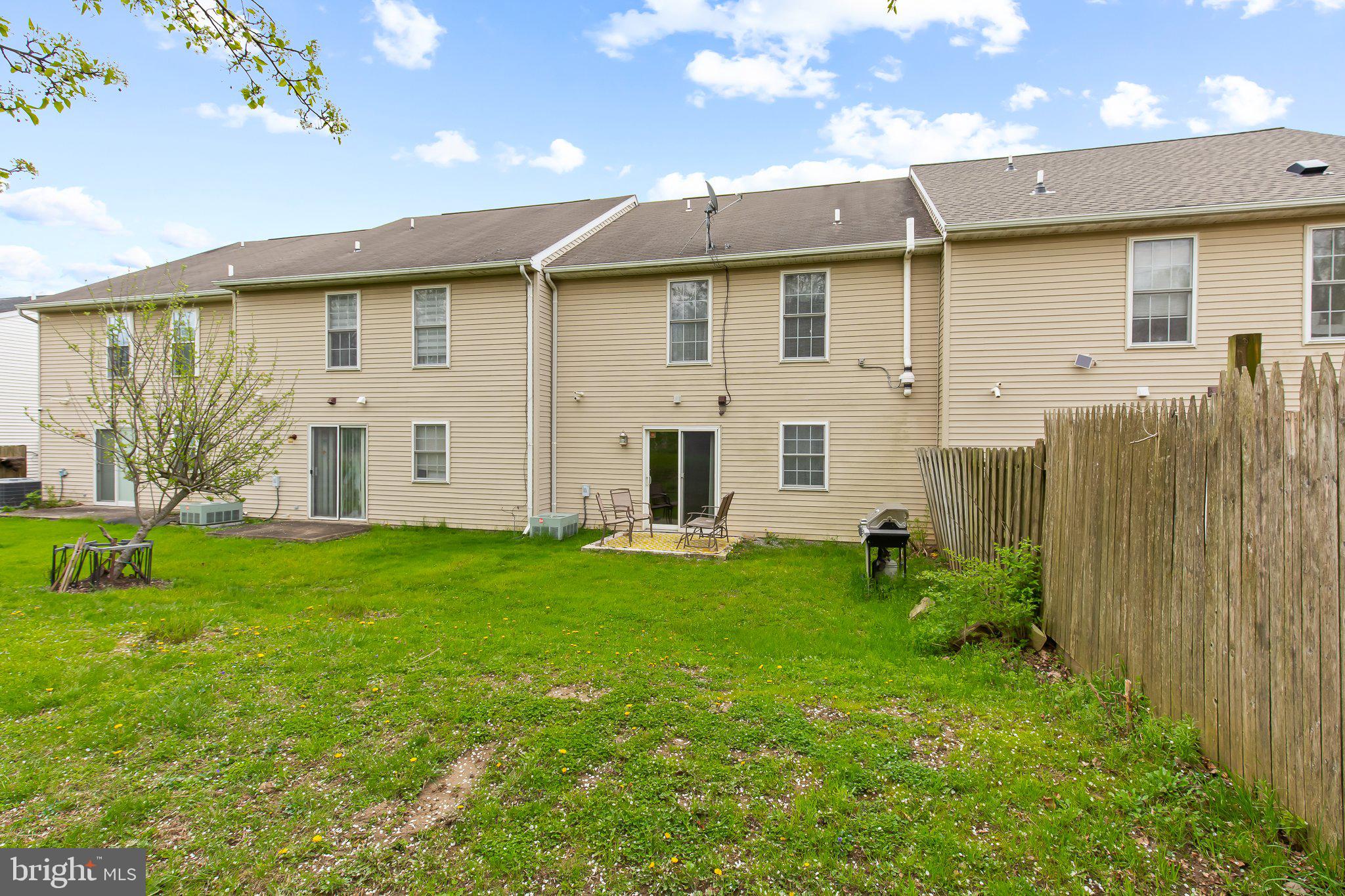 STERLING PLACE - Residential