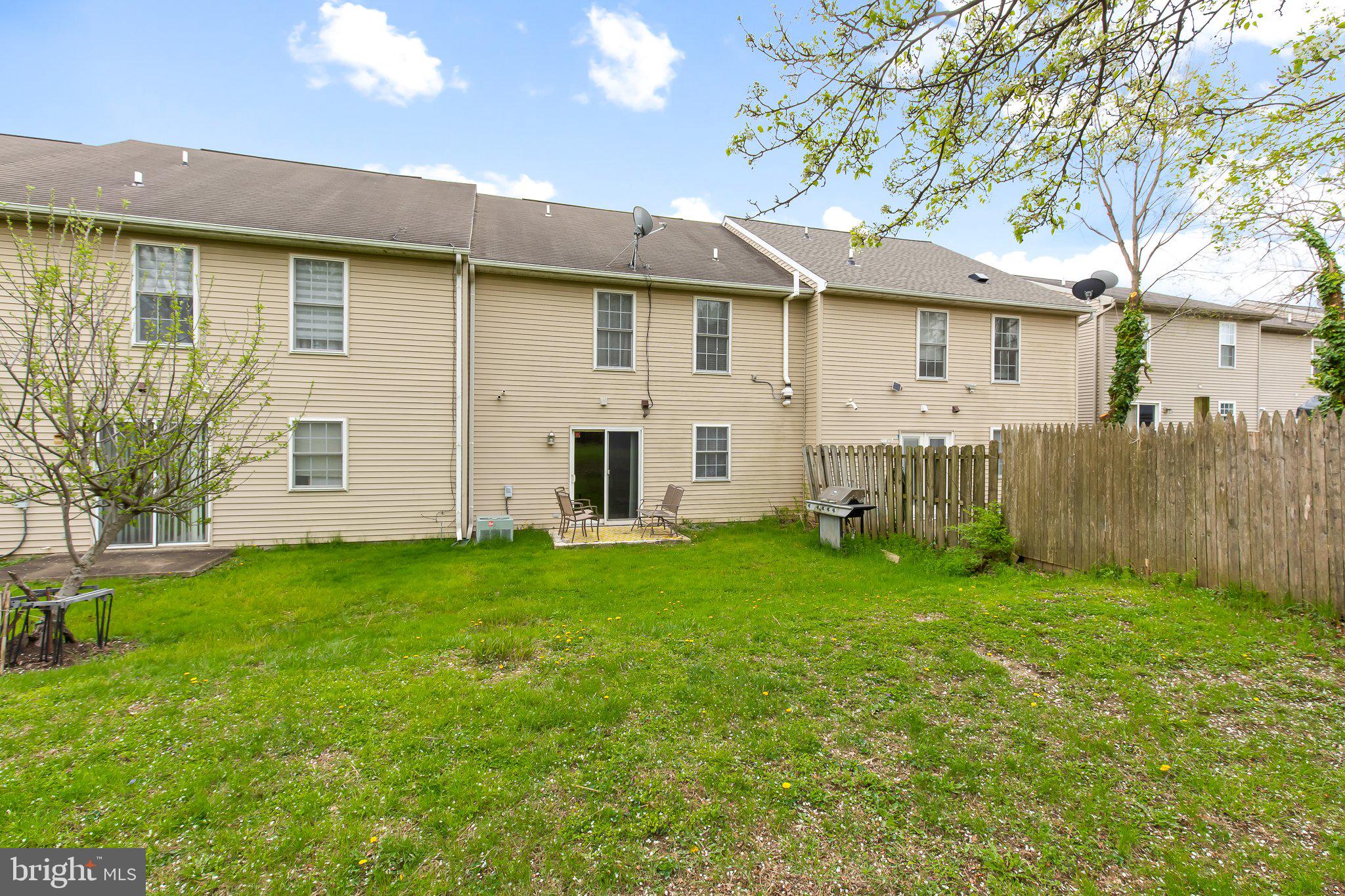 STERLING PLACE - Residential