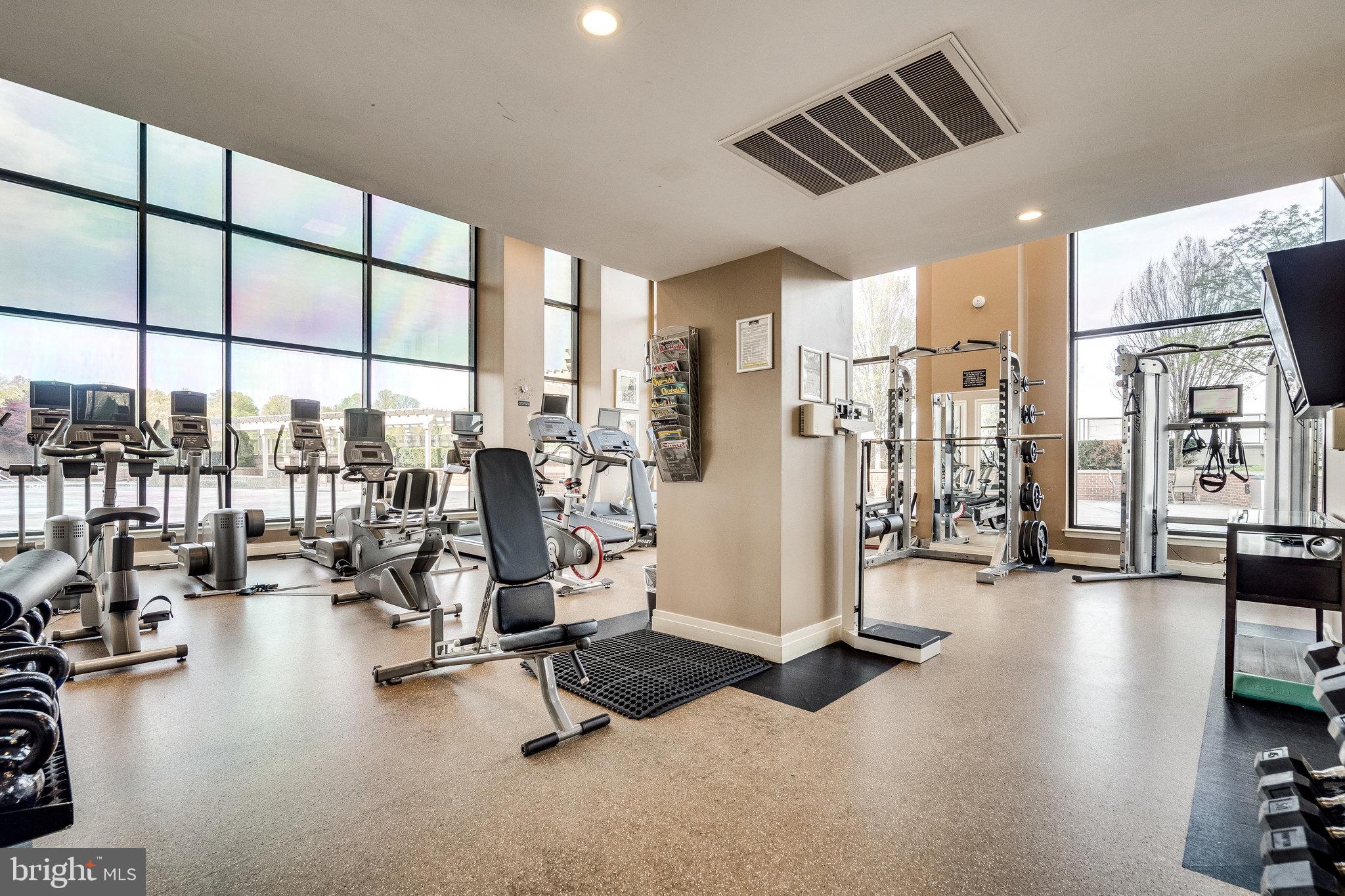 MIDTOWN ALEXANDRIA STATION CONDOMINIUM - Residential