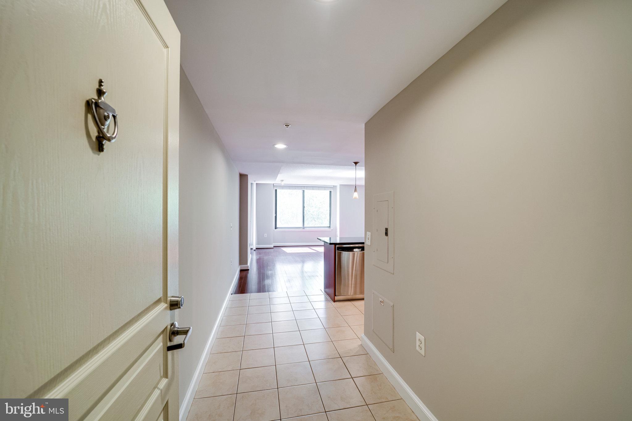 MIDTOWN ALEXANDRIA STATION CONDOMINIUM - Residential