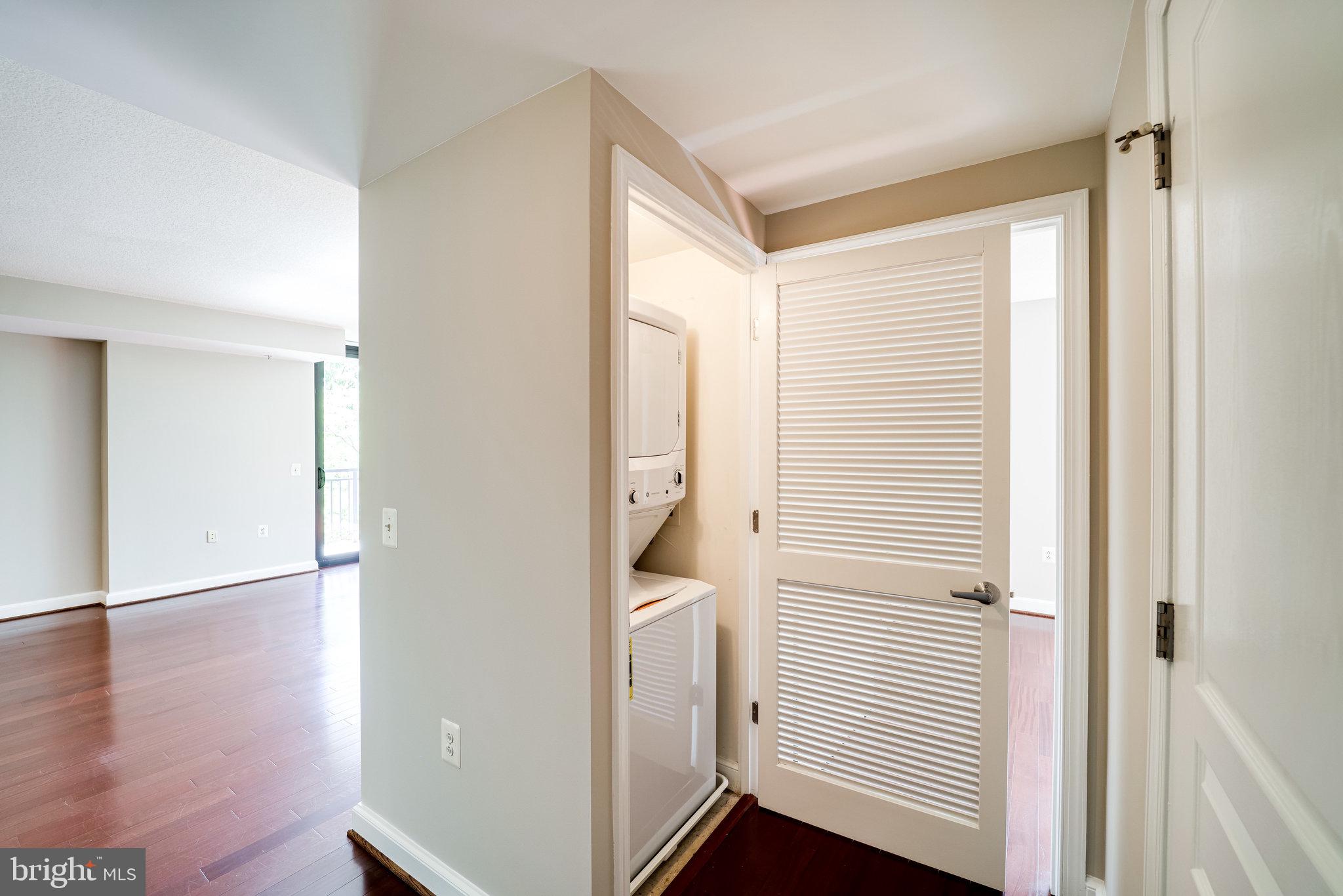 MIDTOWN ALEXANDRIA STATION CONDOMINIUM - Residential