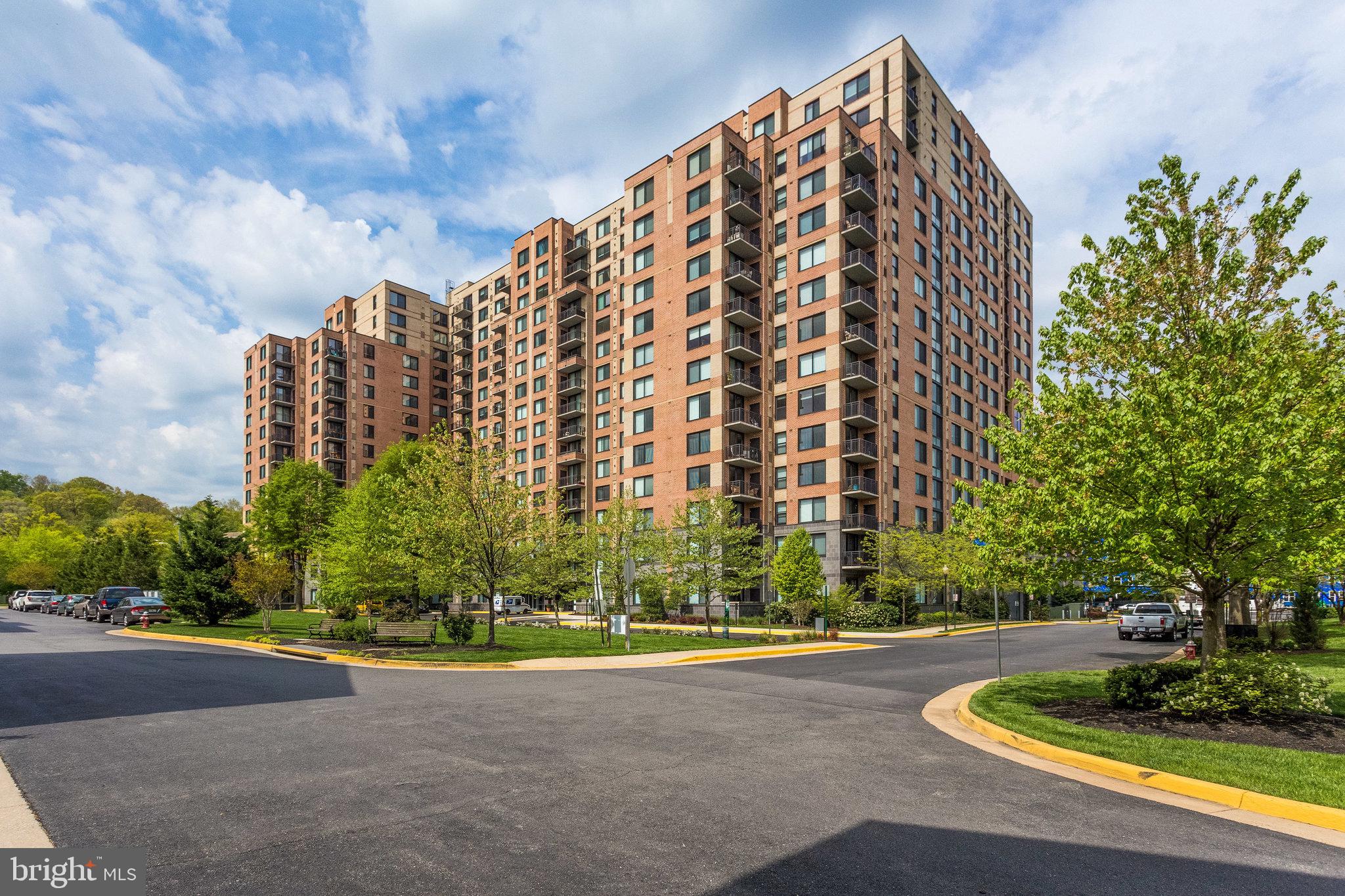 MIDTOWN ALEXANDRIA STATION CONDOMINIUM - Residential