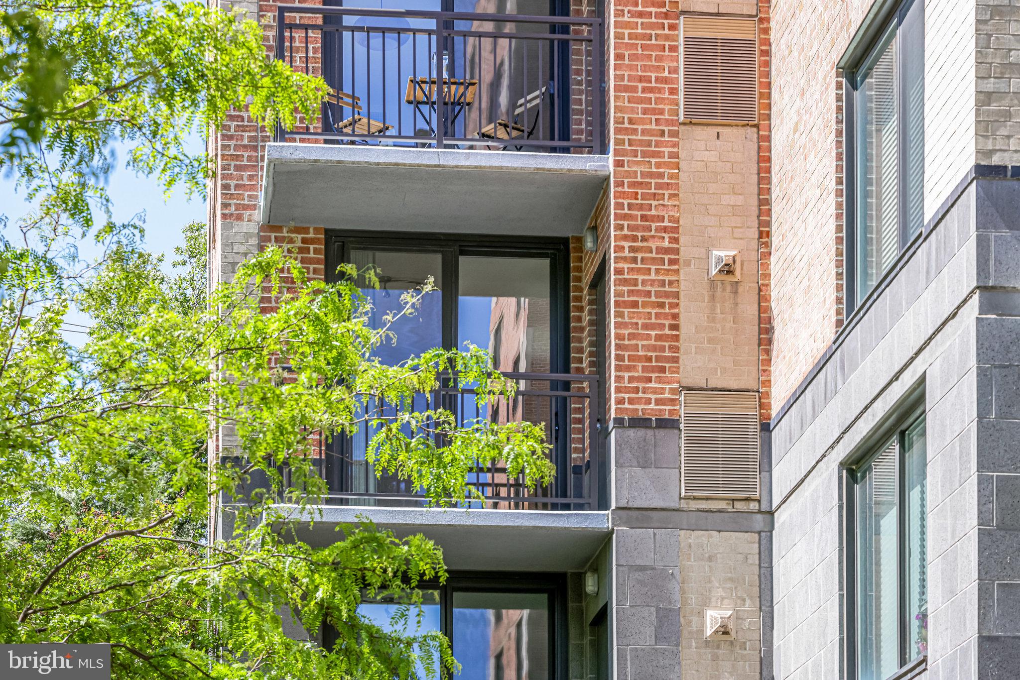 MIDTOWN ALEXANDRIA STATION CONDOMINIUM - Residential