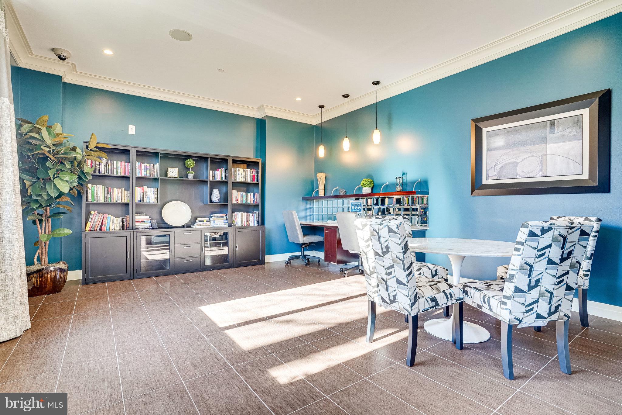 MIDTOWN ALEXANDRIA STATION CONDOMINIUM - Residential