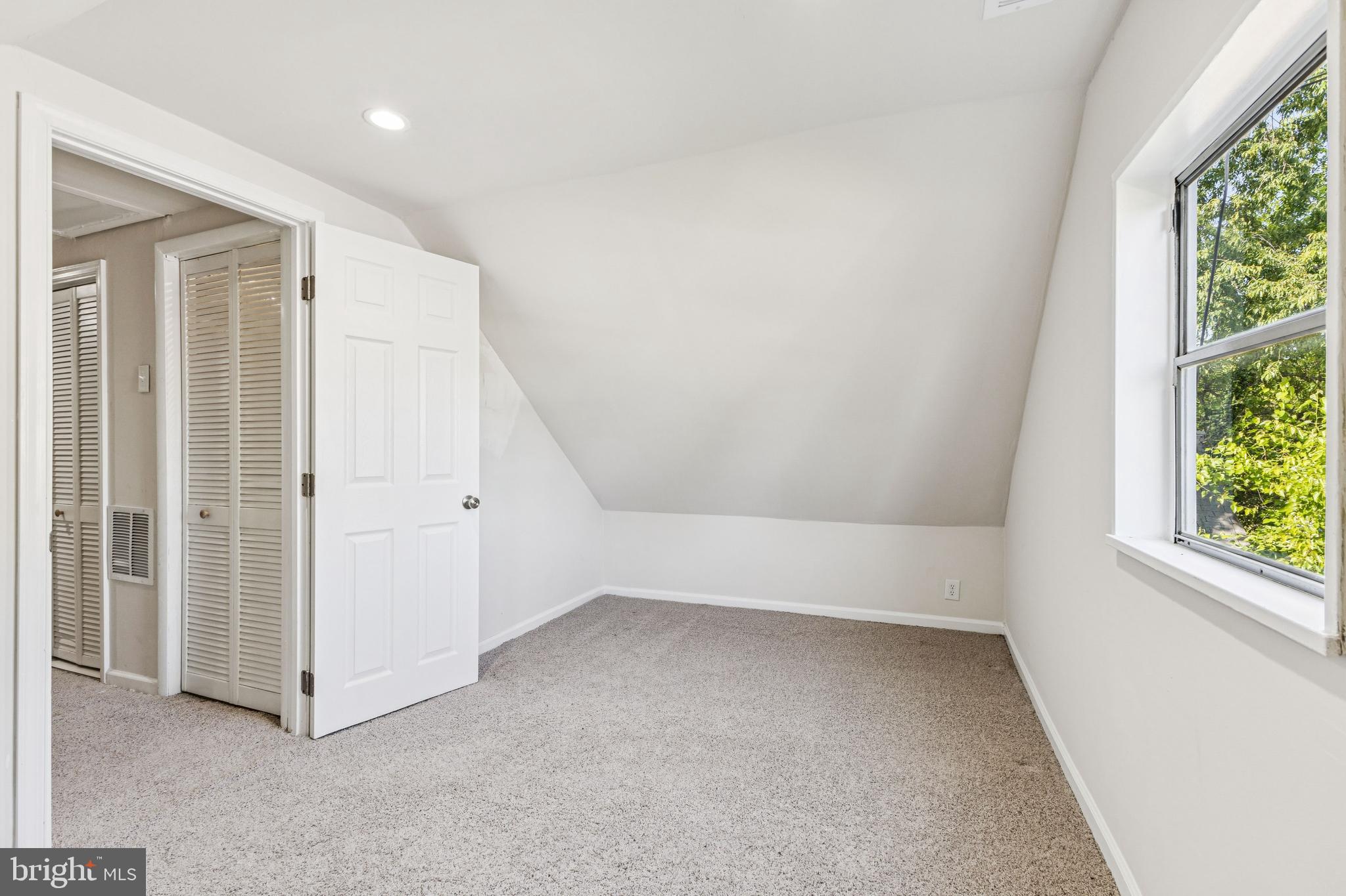 MANASSAS PARK - Residential