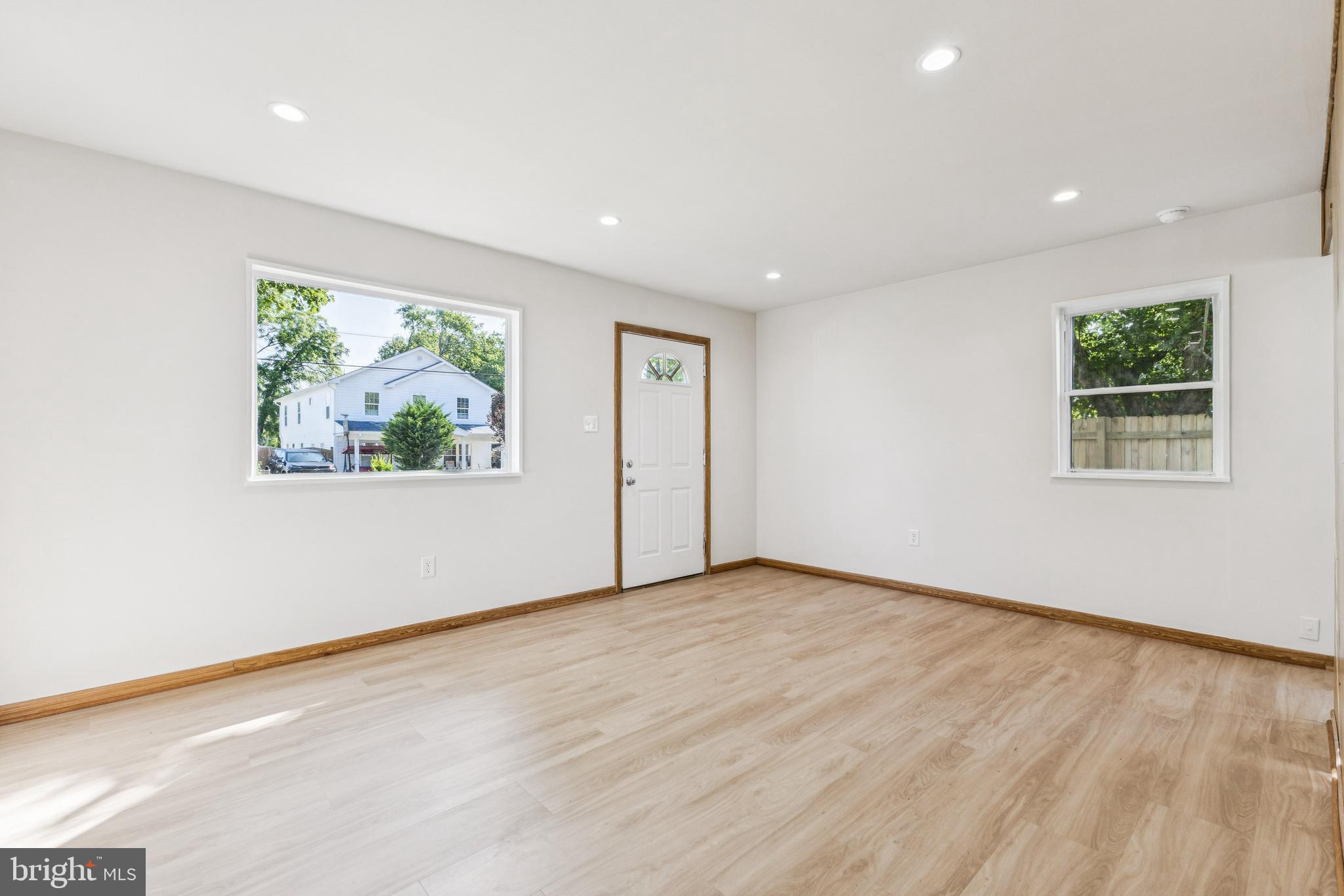 MANASSAS PARK - Residential