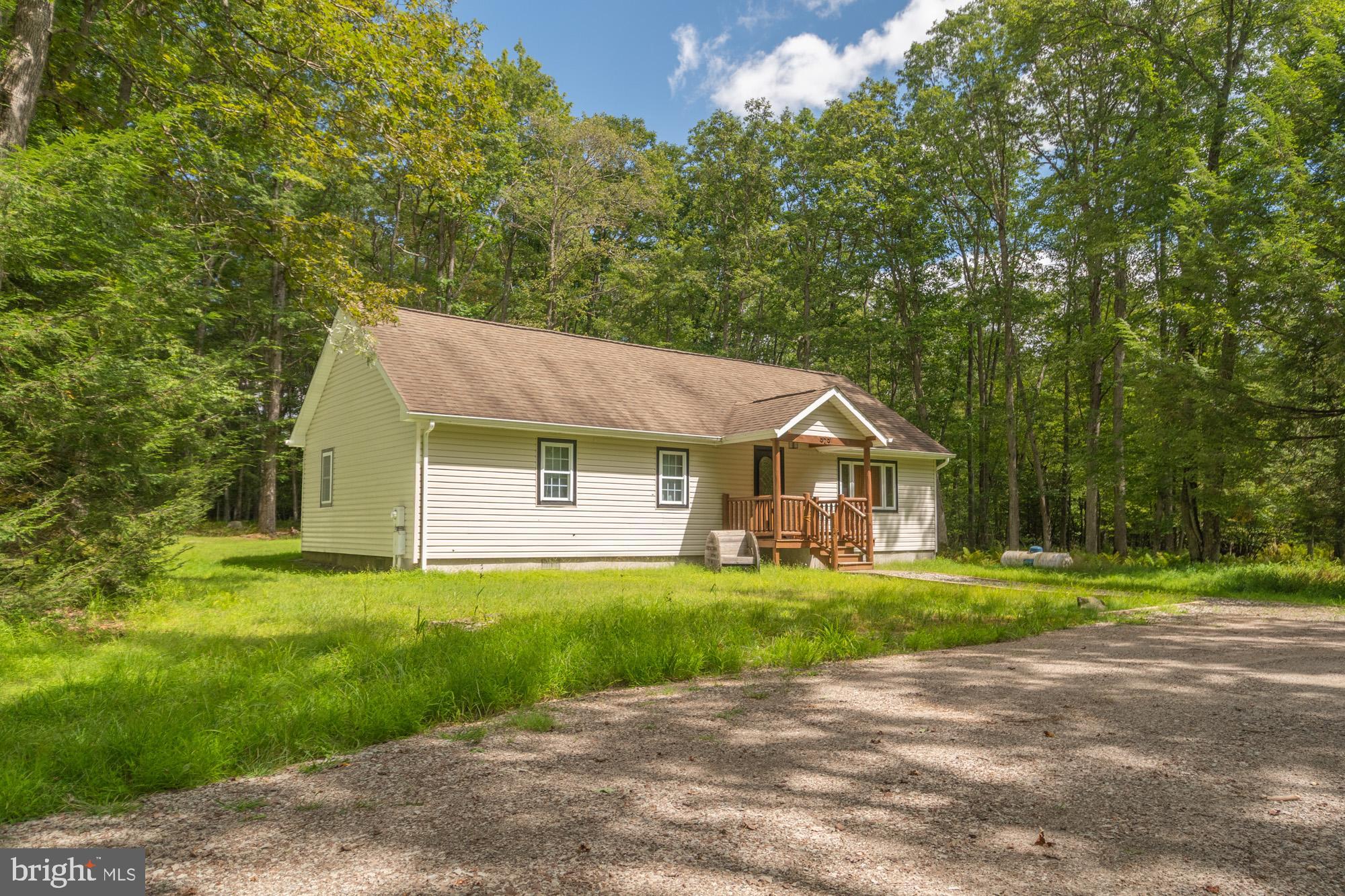 929 DOGWOOD DRIVE