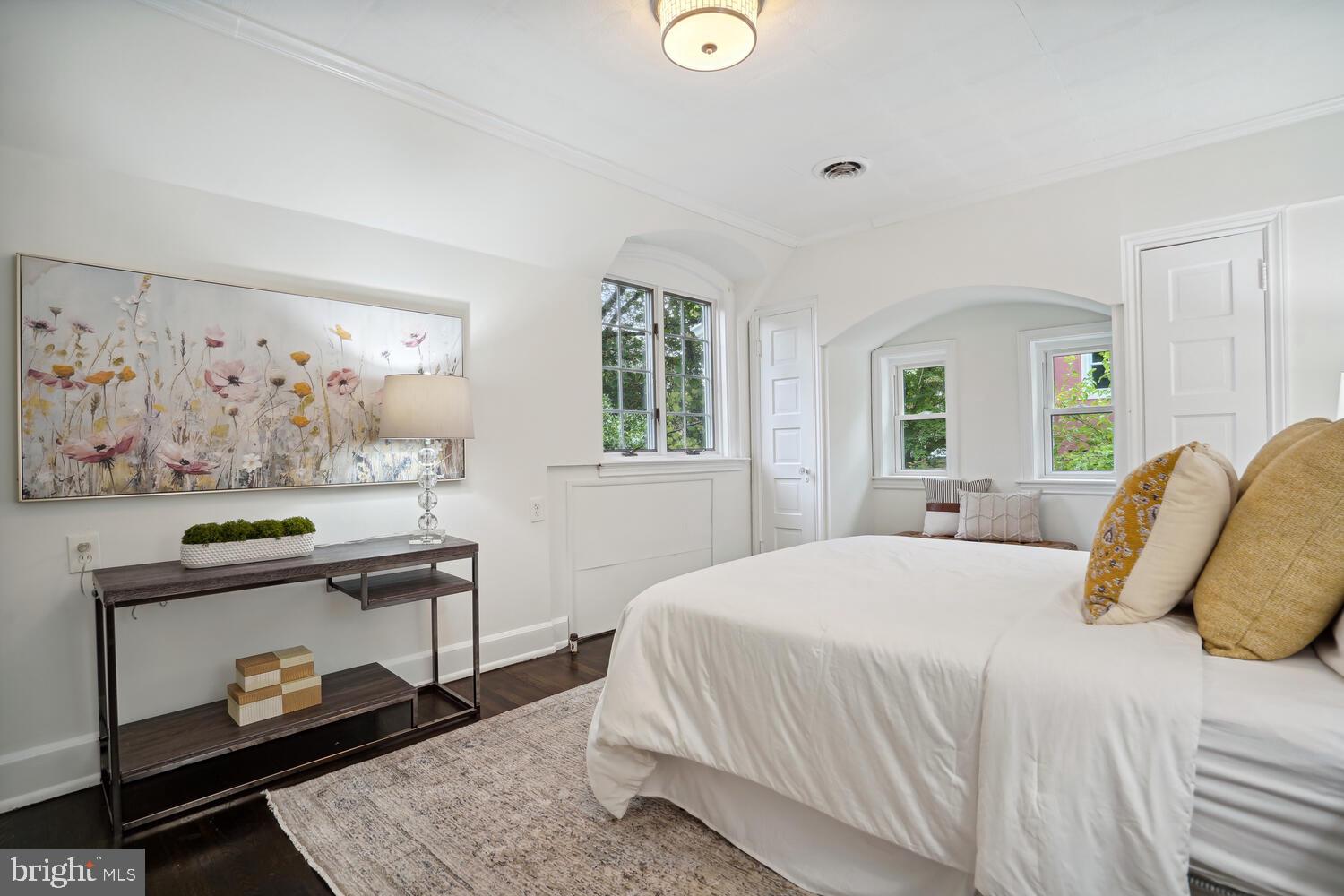 SEVEN OAKS - Residential