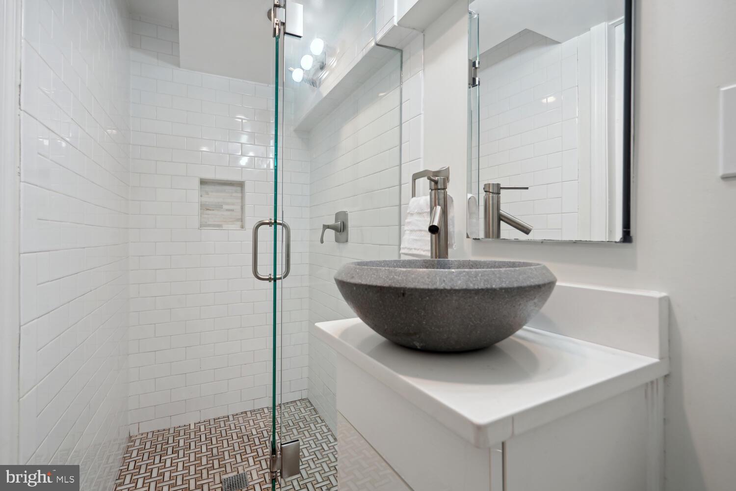 SEVEN OAKS - Residential