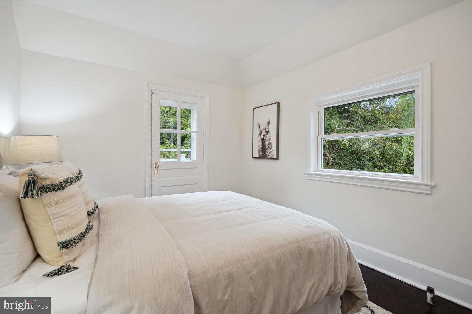 SEVEN OAKS - Residential