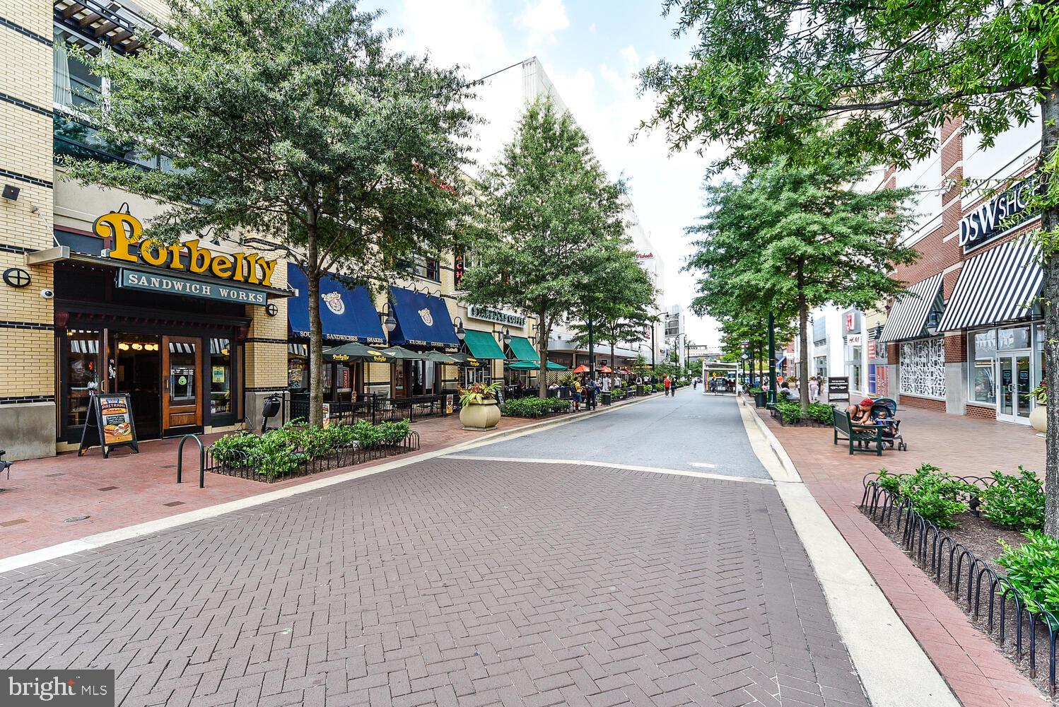 SEVEN OAKS - Residential