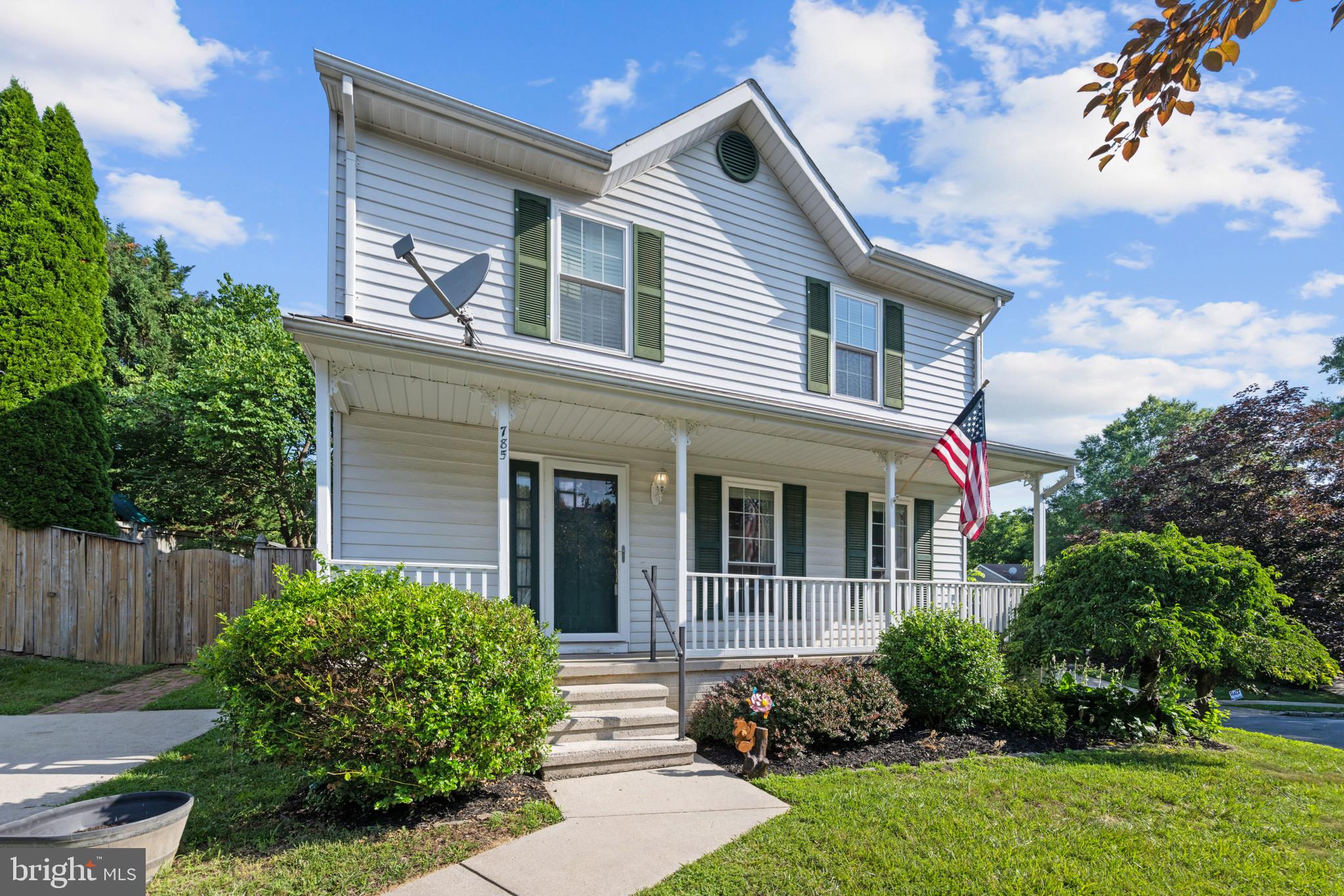 785 WOODSMAN CIRCLE