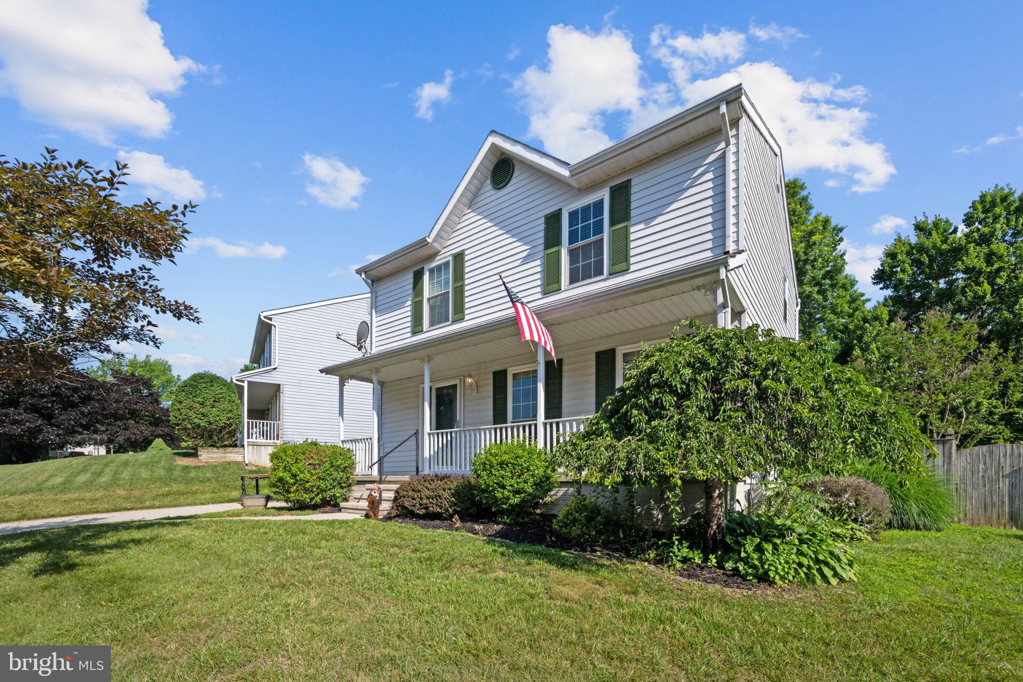 785 WOODSMAN CIRCLE