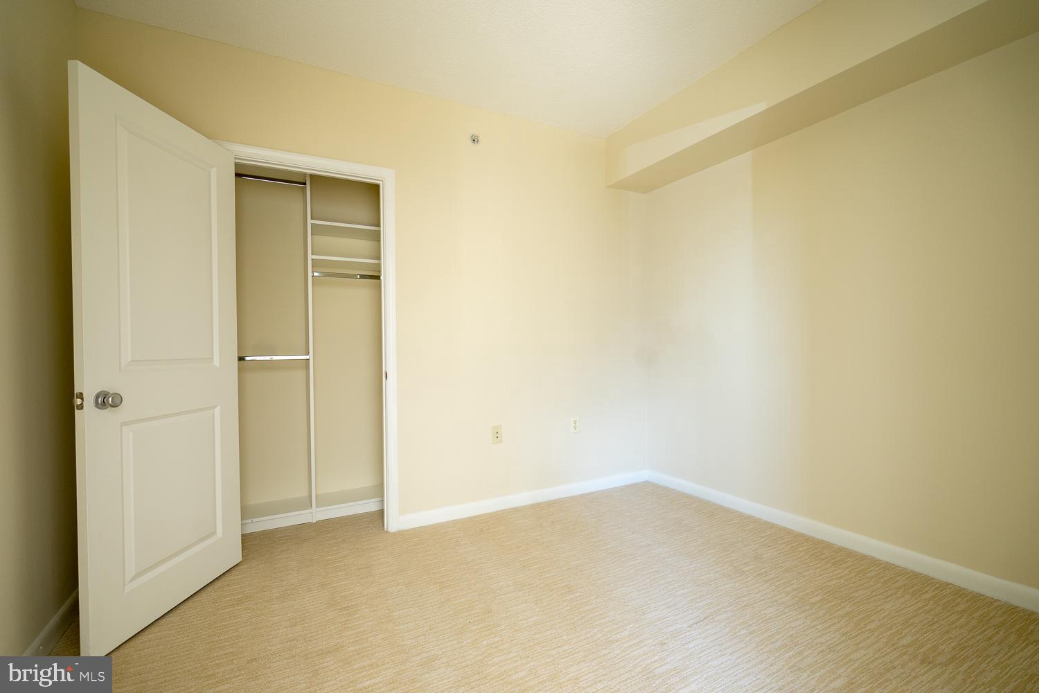 CONTINENTAL - Residential Lease