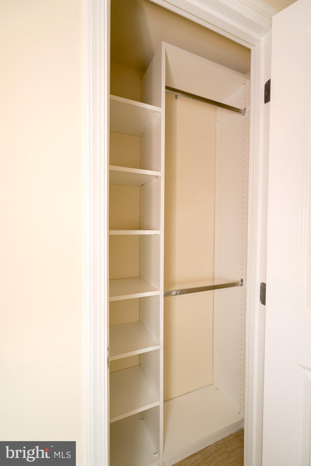 CONTINENTAL - Residential Lease