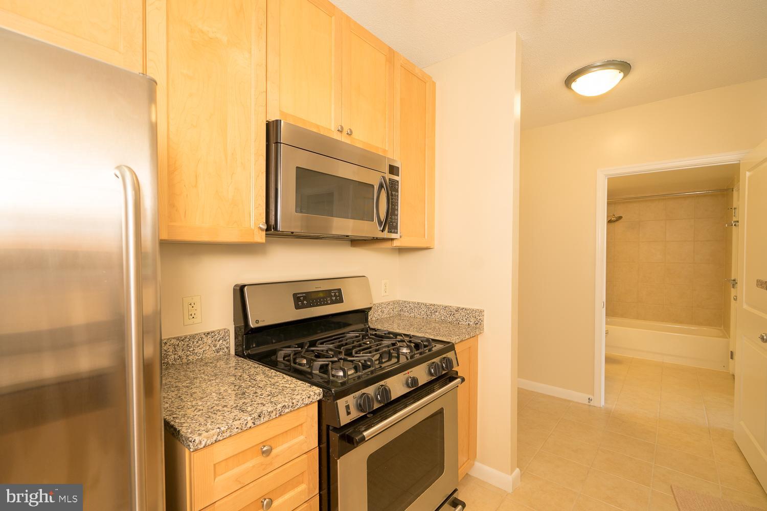 CONTINENTAL - Residential Lease