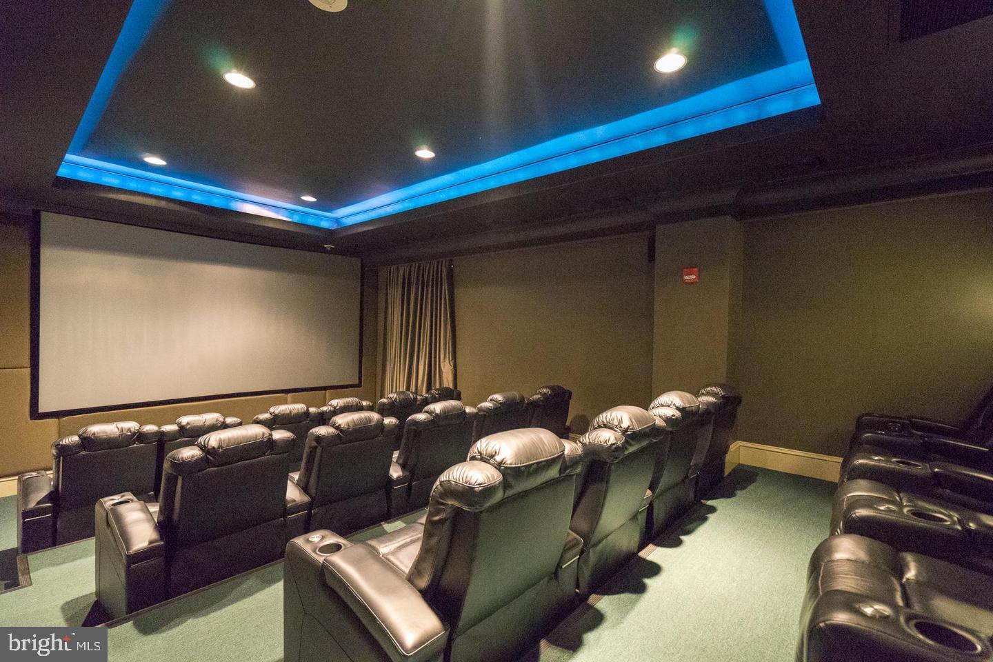 CONTINENTAL - Residential Lease