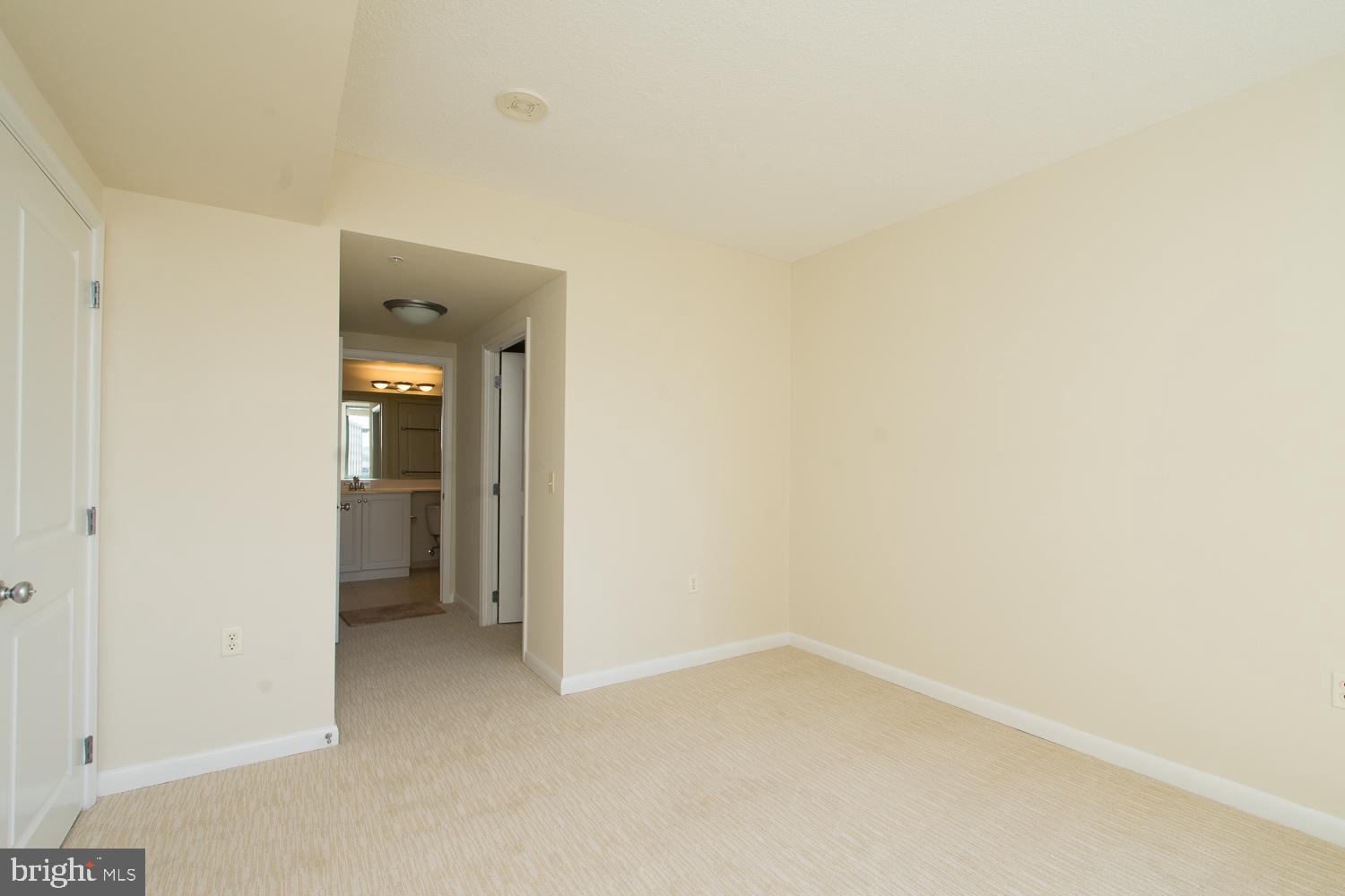 CONTINENTAL - Residential Lease