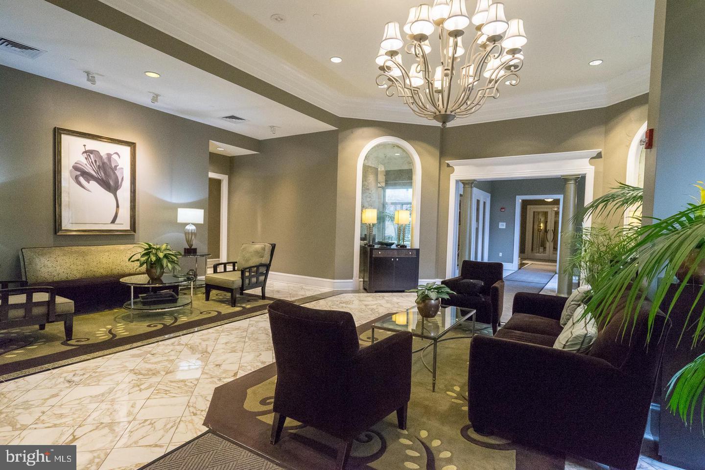 CONTINENTAL - Residential Lease