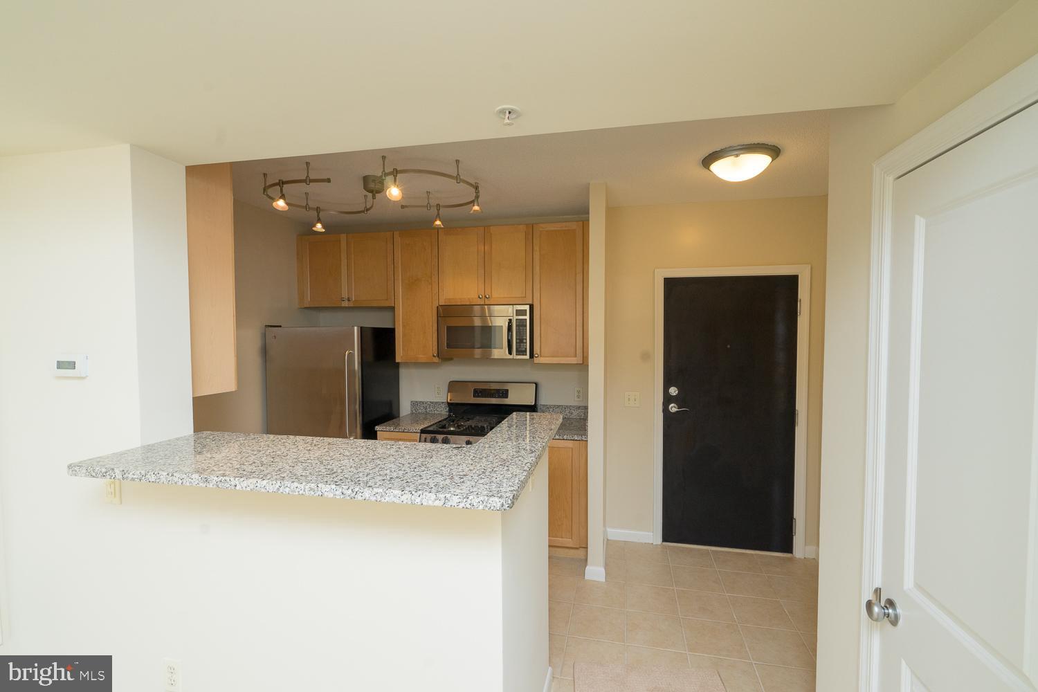 CONTINENTAL - Residential Lease