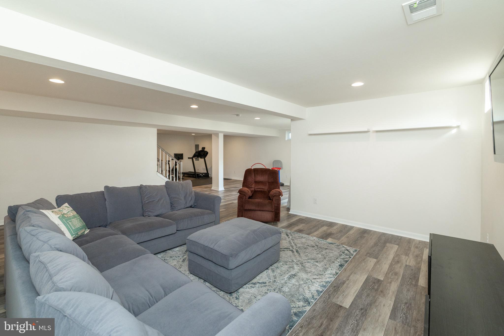 CANTER ESTATES - Residential