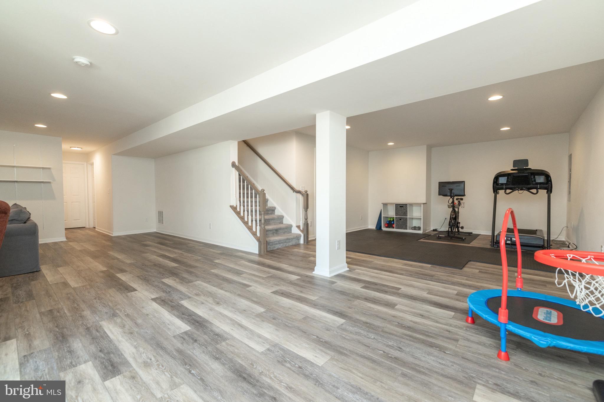 CANTER ESTATES - Residential