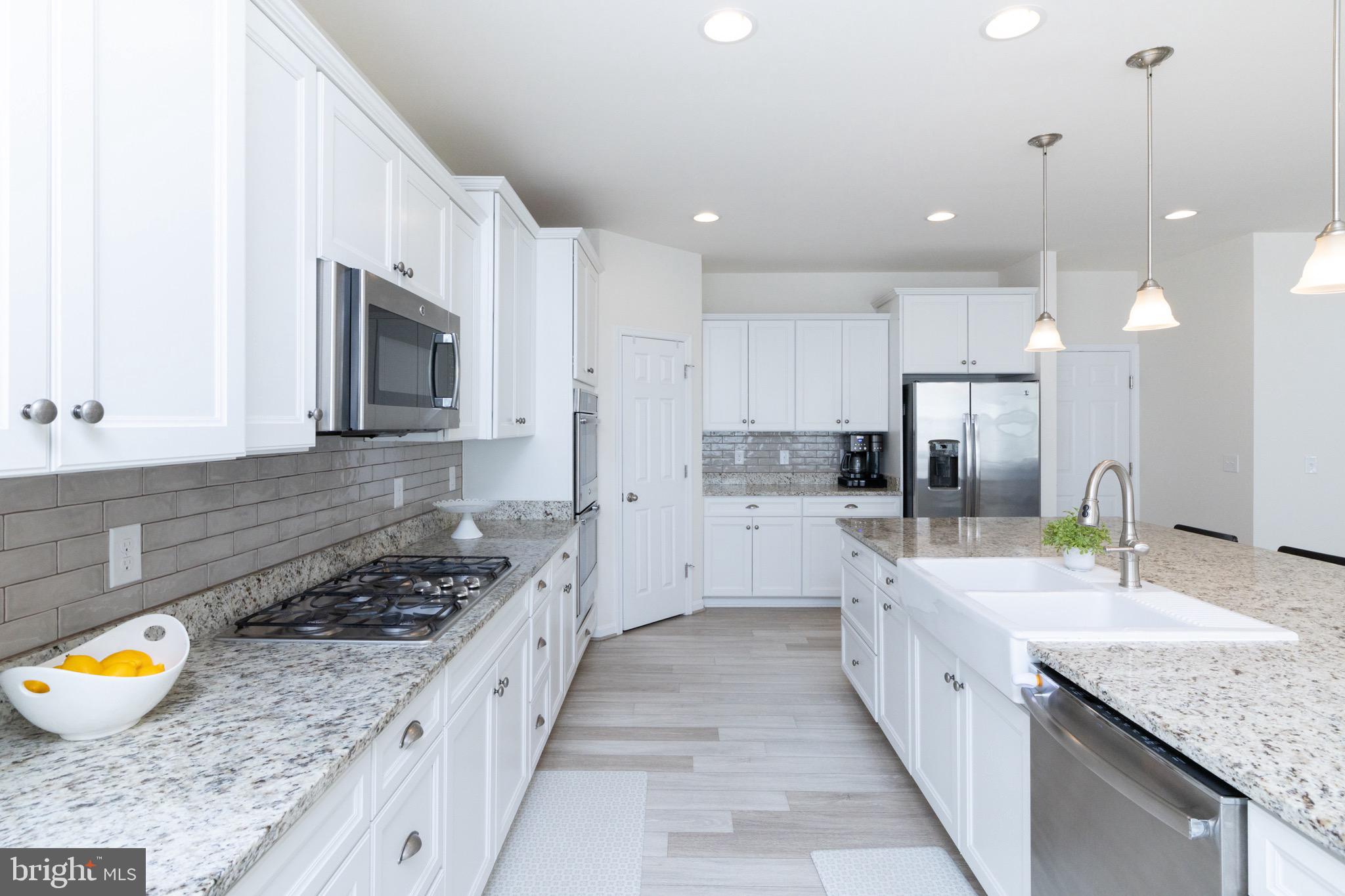 CANTER ESTATES - Residential