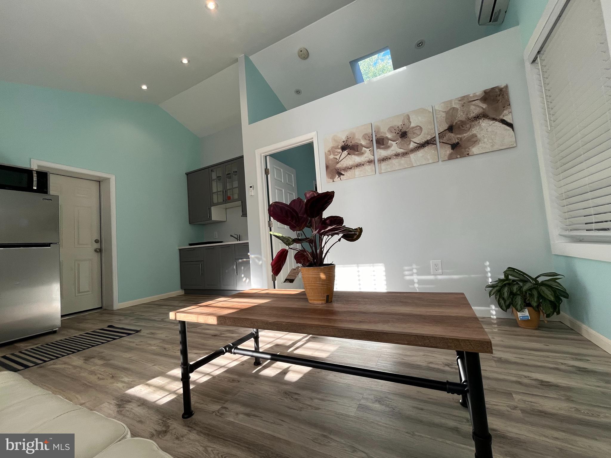 KINGS PARK WEST - Residential Lease