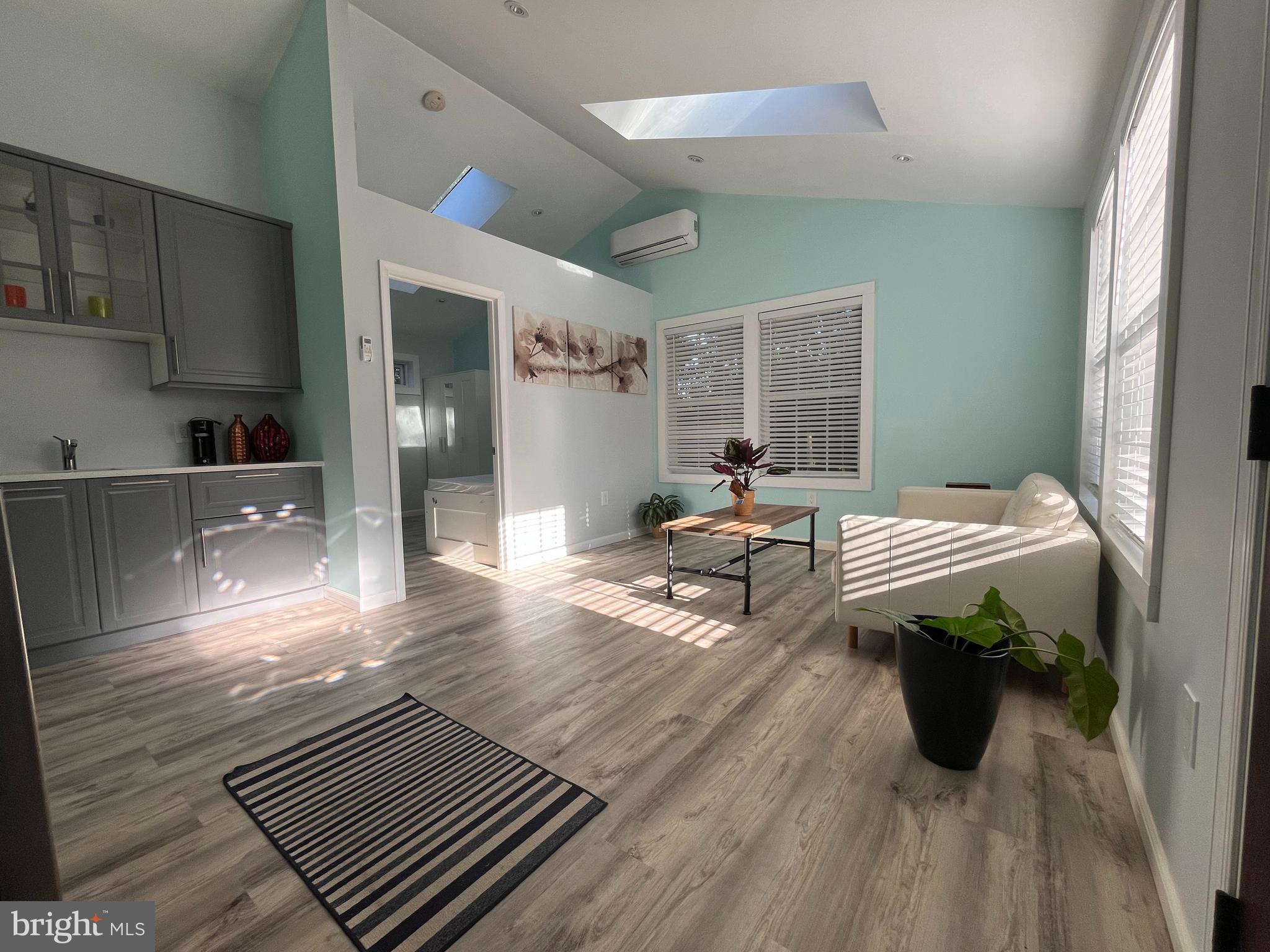 KINGS PARK WEST - Residential Lease