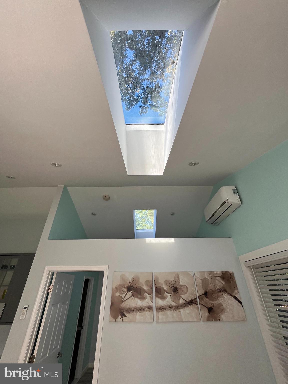 KINGS PARK WEST - Residential Lease