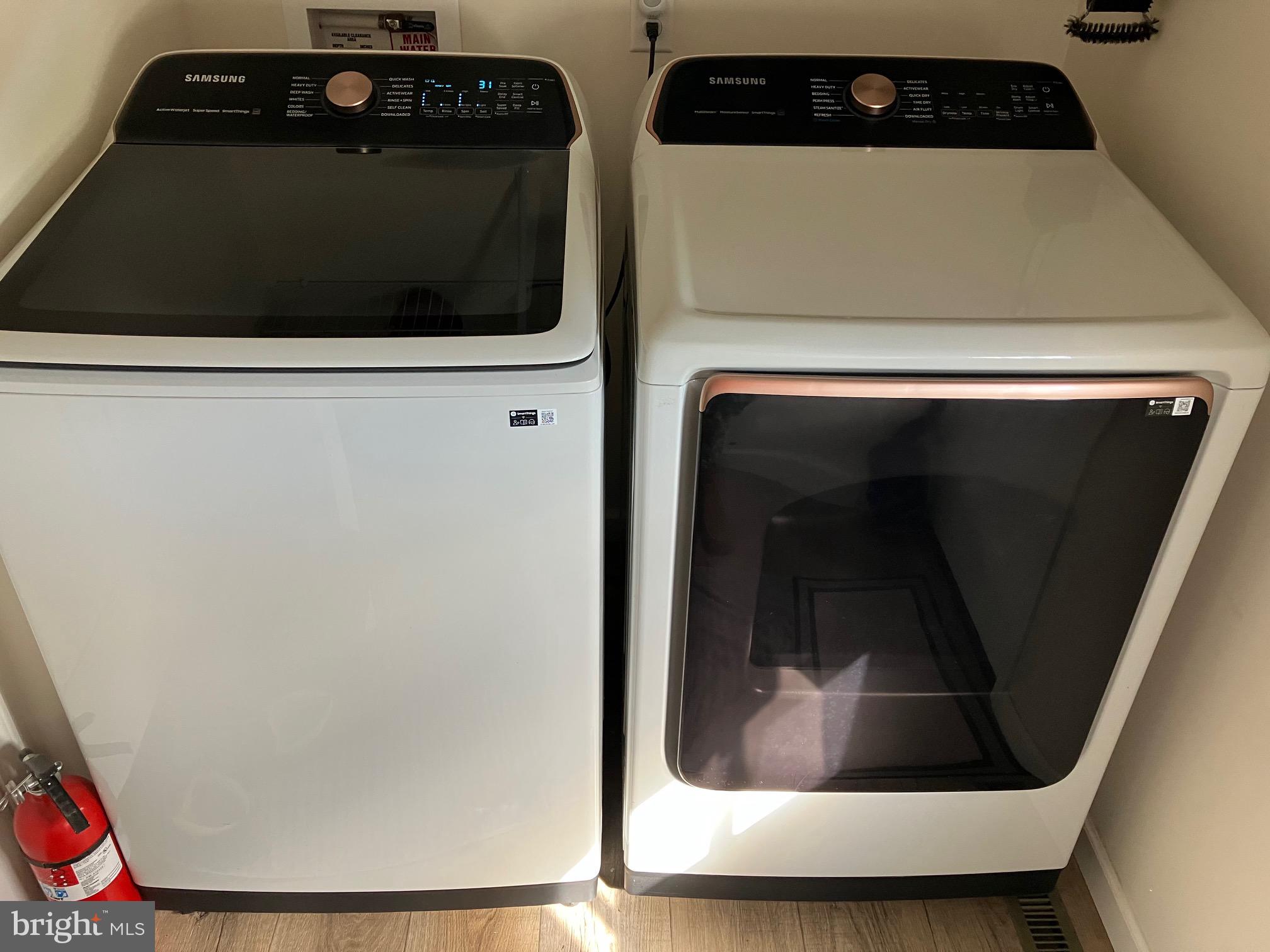 MOUNTAIN VILLAGE - Residential