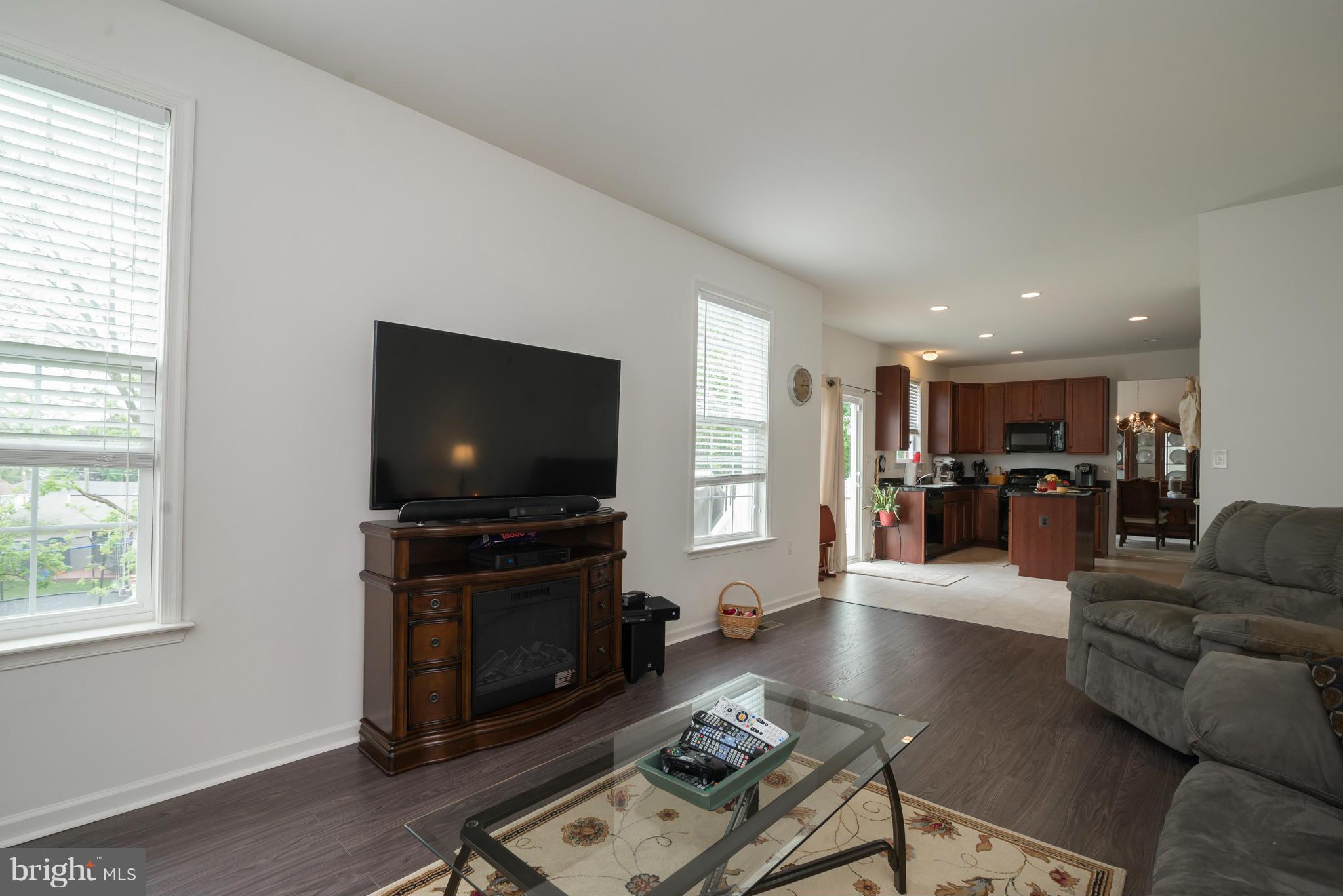 PRENTISS POINT - Residential