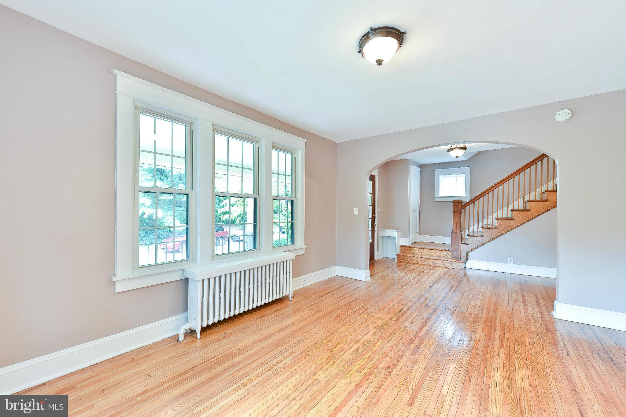 ROSEMONT PARK - Residential