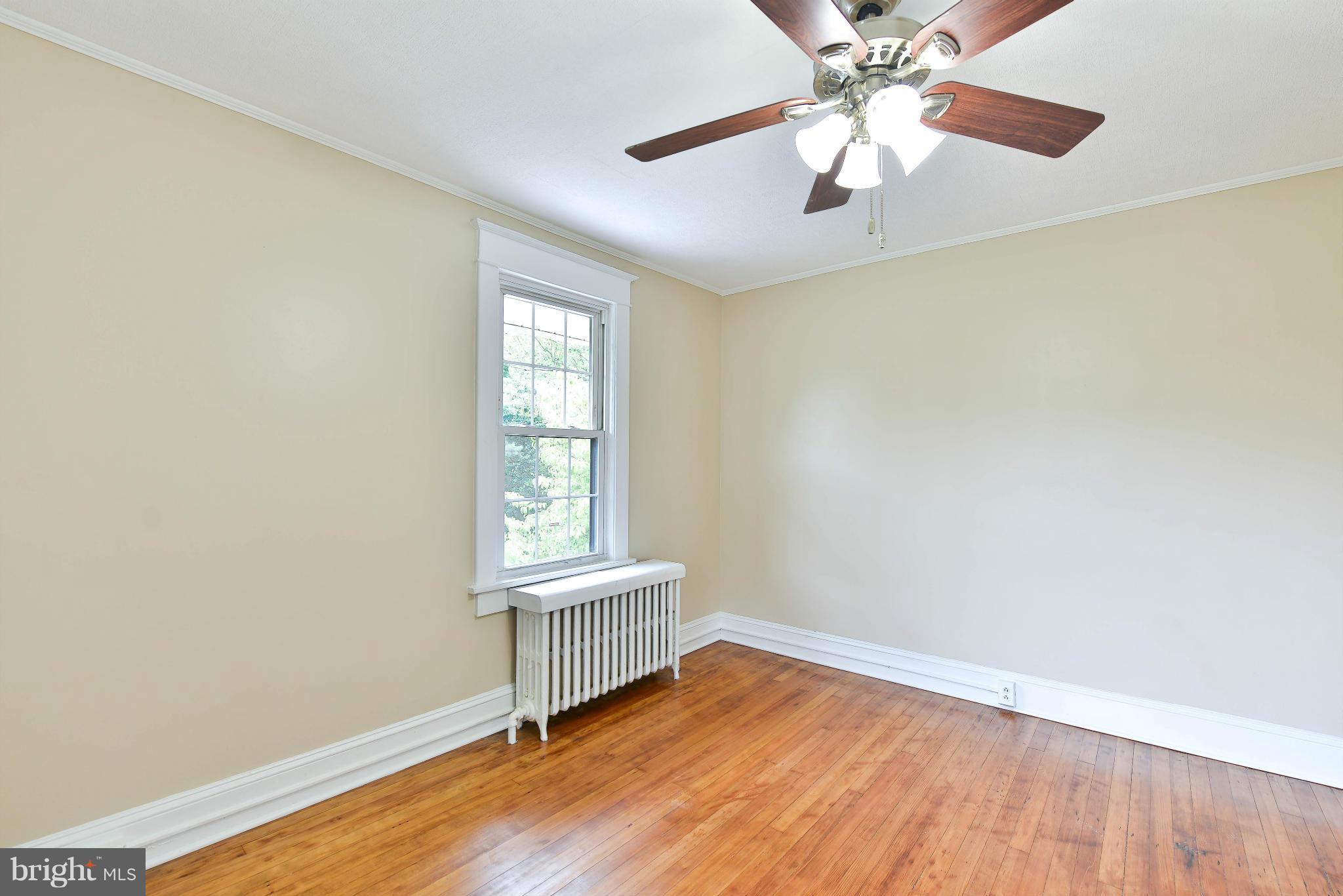 ROSEMONT PARK - Residential