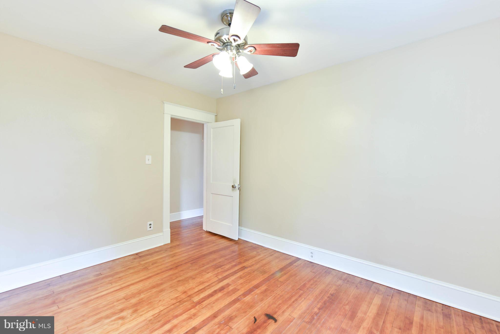 ROSEMONT PARK - Residential