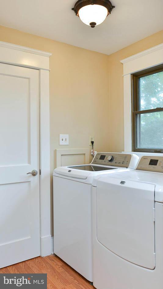 ROSEMONT PARK - Residential