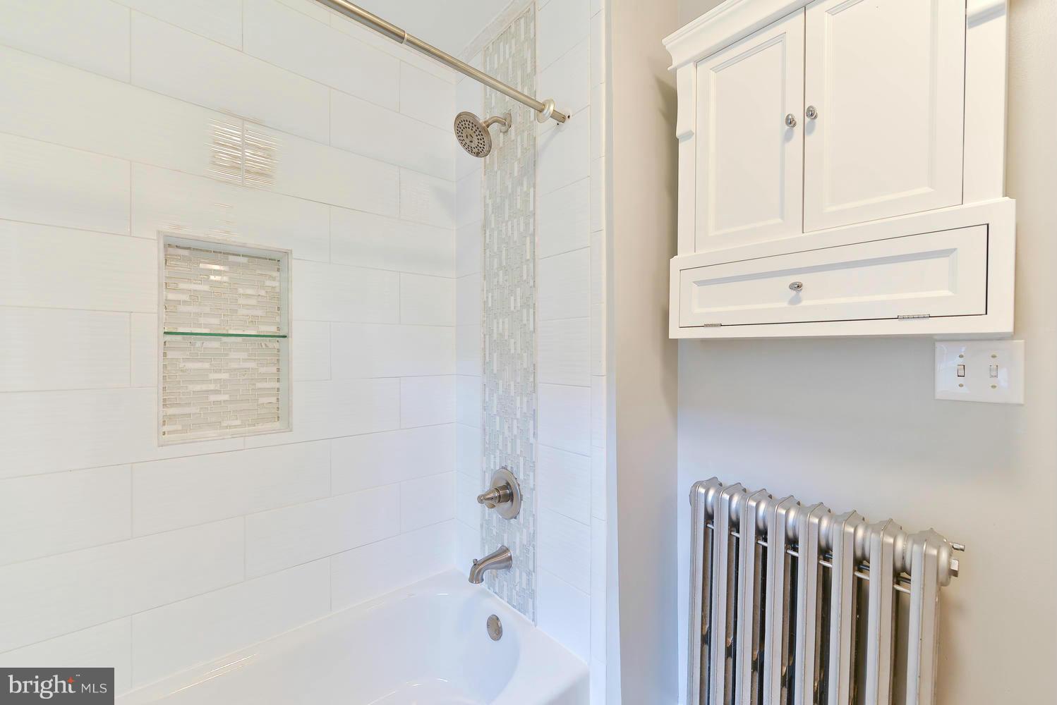 ROSEMONT PARK - Residential