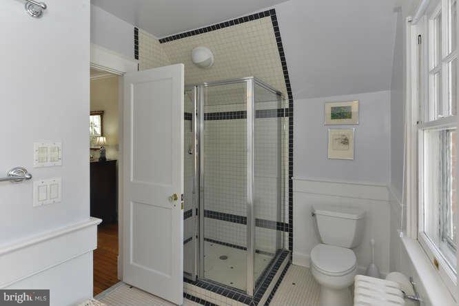 MOUNT VERNON PARK - Residential Lease