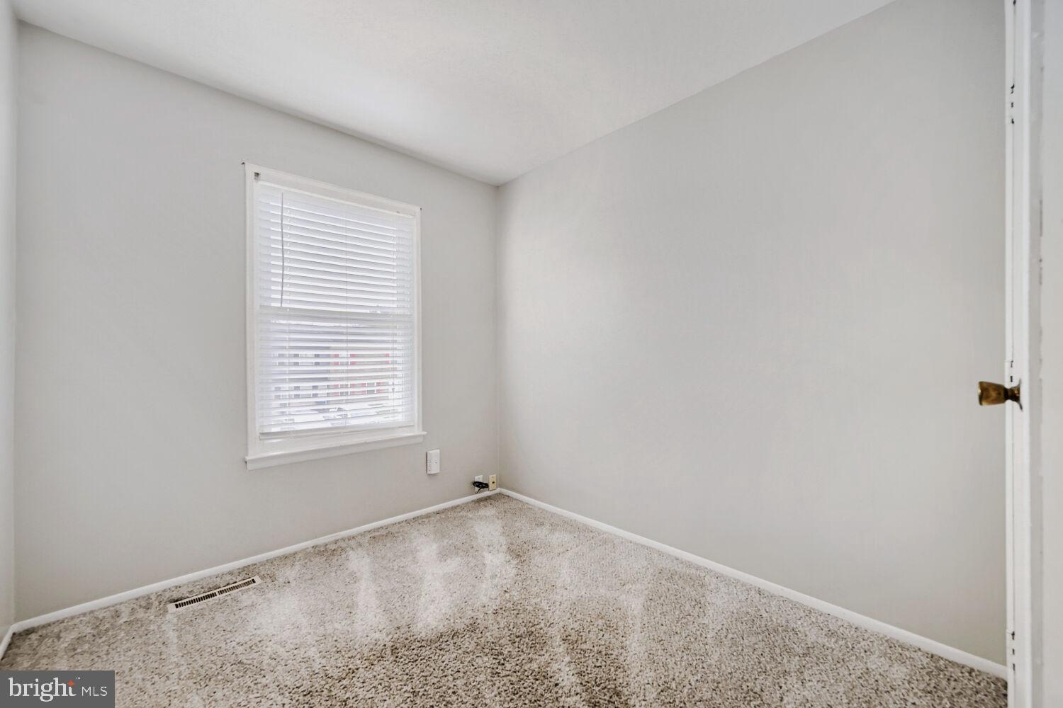 HARFORD SQUARE - Residential