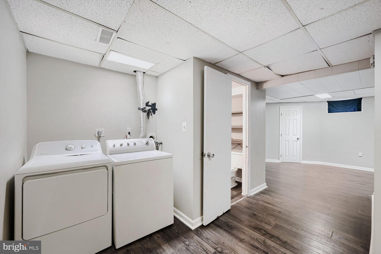 HARFORD SQUARE - Residential