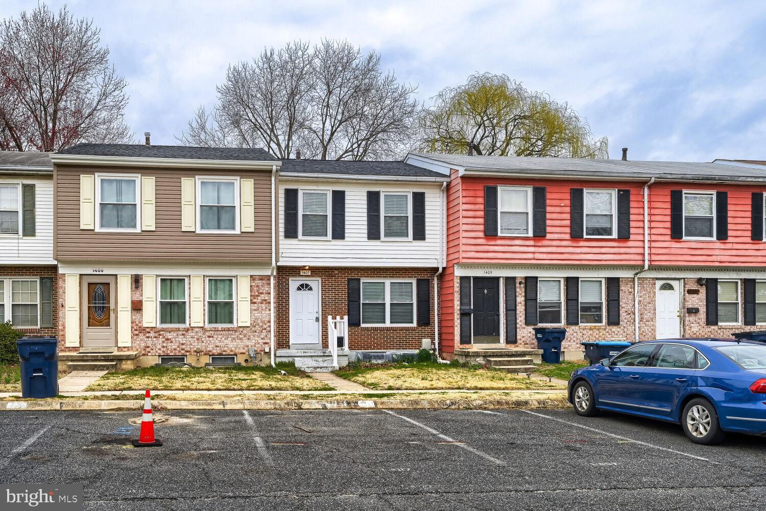 HARFORD SQUARE - Residential