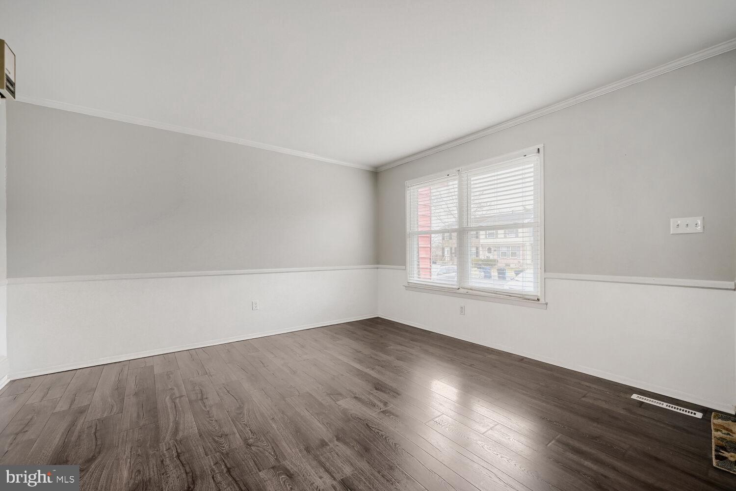 HARFORD SQUARE - Residential