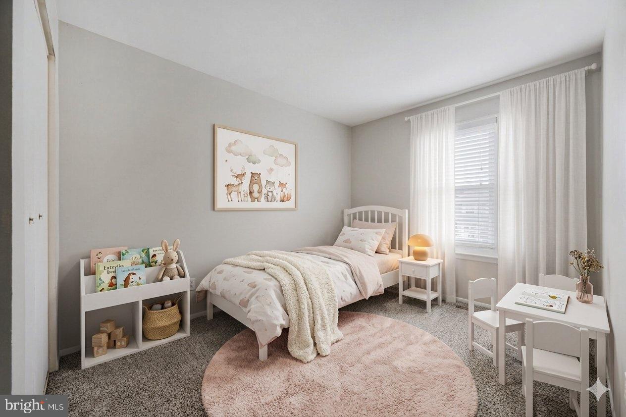 HARFORD SQUARE - Residential