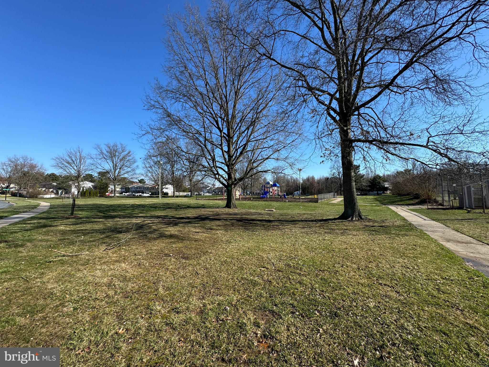 HARFORD SQUARE - Residential