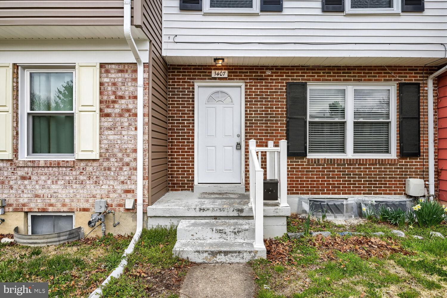 HARFORD SQUARE - Residential