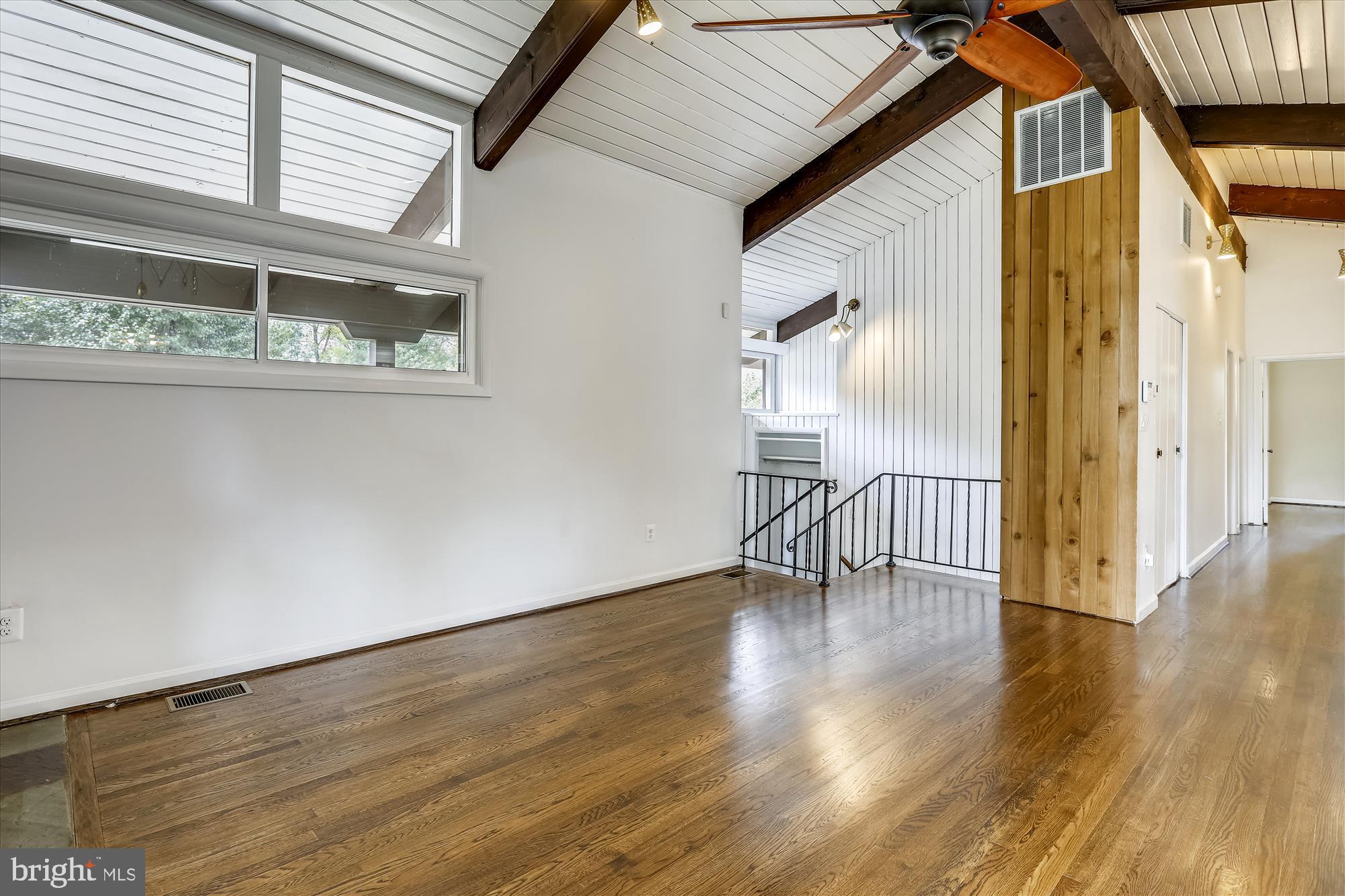 GREENWICH FOREST - Residential Lease